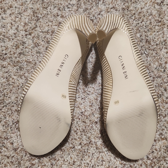 Gianni Bini Gold Studded Platform Heels - Picture 4 of 7